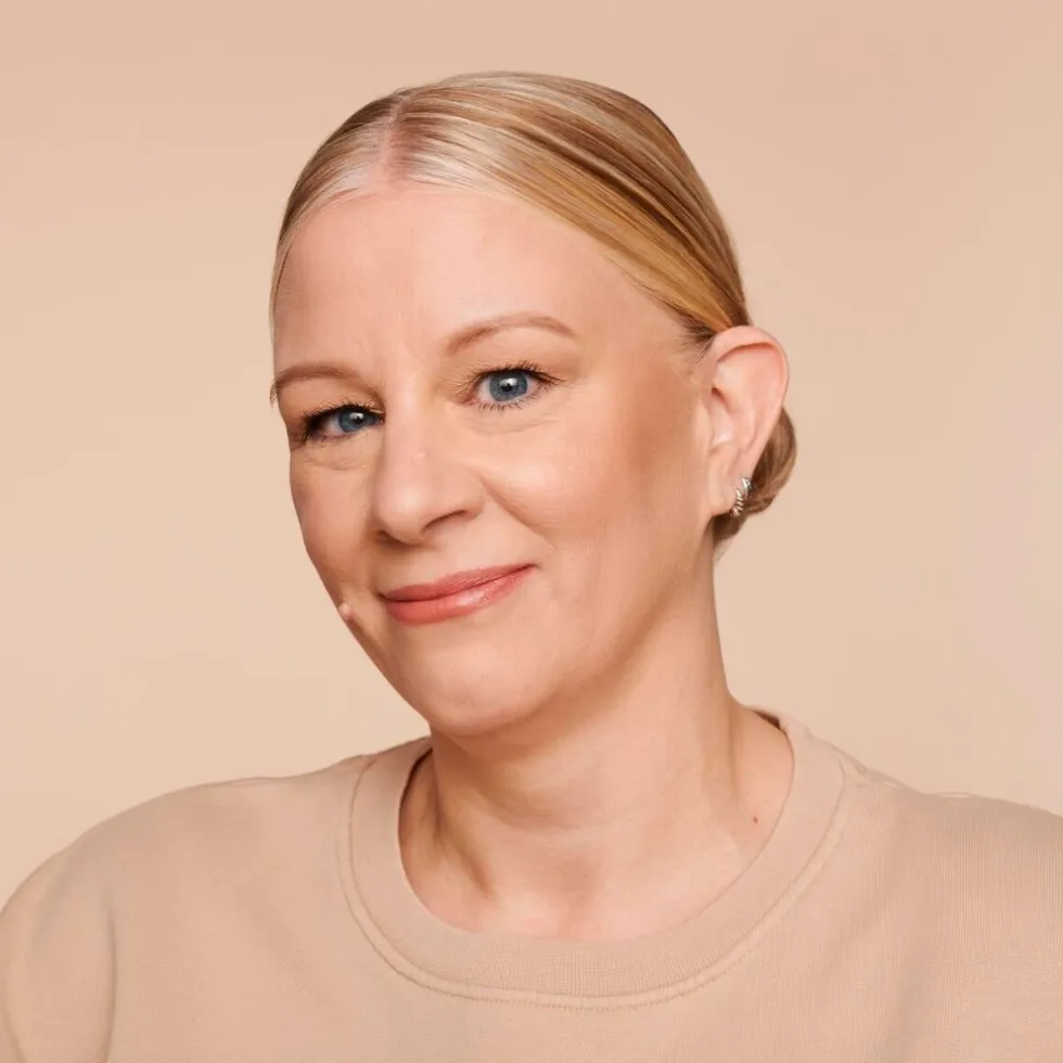 Catrice HD 030 Sand Beige Liquid Coverage Foundation