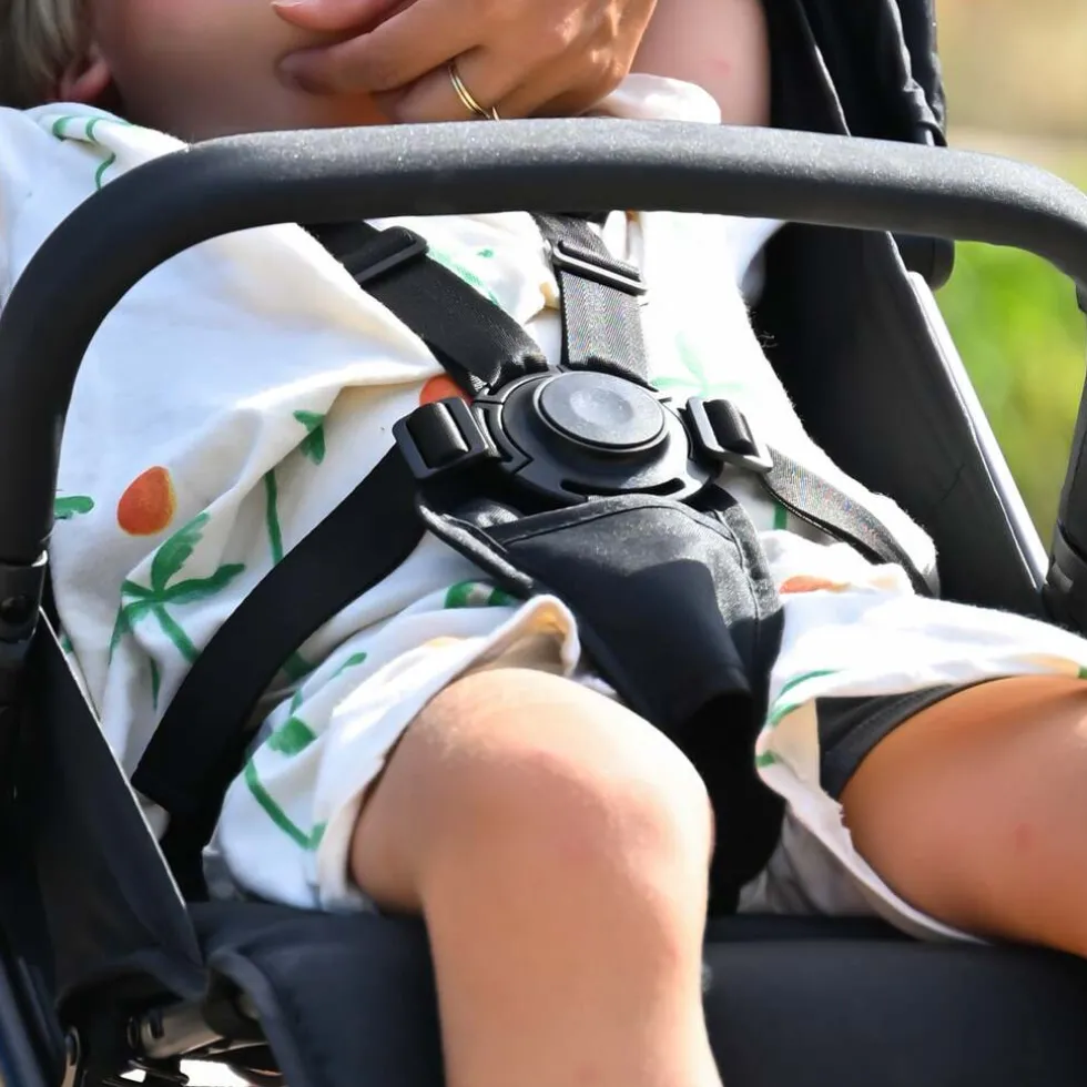 Deryan Easy Luxe Lichtgewicht Buggy + Regenhoes – Compact & Comfortabel