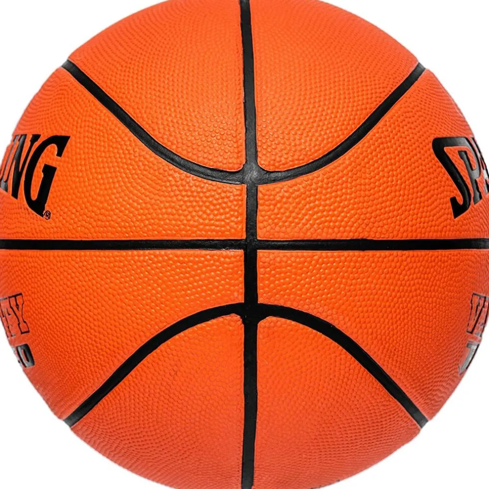 Spalding Varsity TF150 Outdoor Basketbal